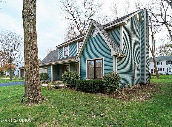 3rd image of 525 Mitchell Dr
