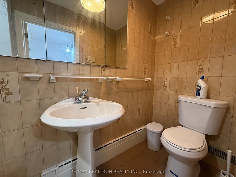 368 Spring Garden Ave #LOWER — Photo 7