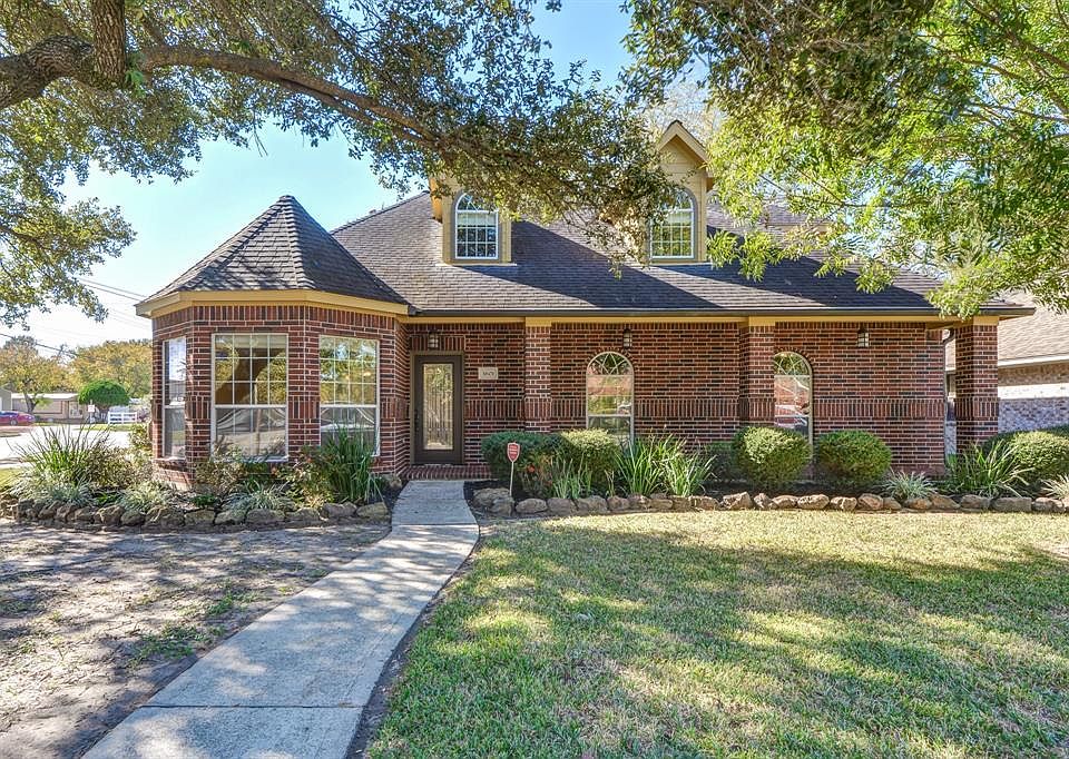 1st image of 3601 Trailwood Dr