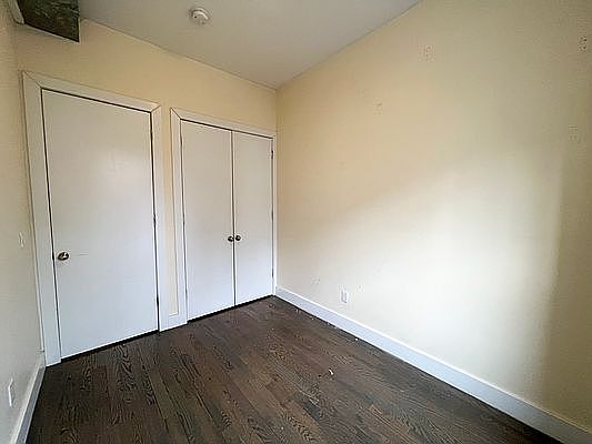 3rd image of 364 Bainbridge St #2R