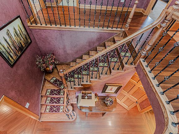 3rd image of 35W142 Duchesne Dr