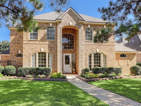 18902 Mountain Spring Dr