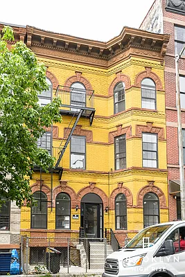 Rented by Brooklyn High Rise LLC | media 11