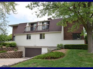 4136 N 104th St #1, Milwaukee, WI 53222