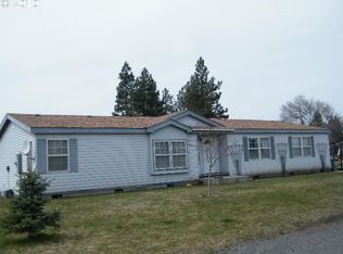 160 S 19th Ave, Elgin, OR 97827