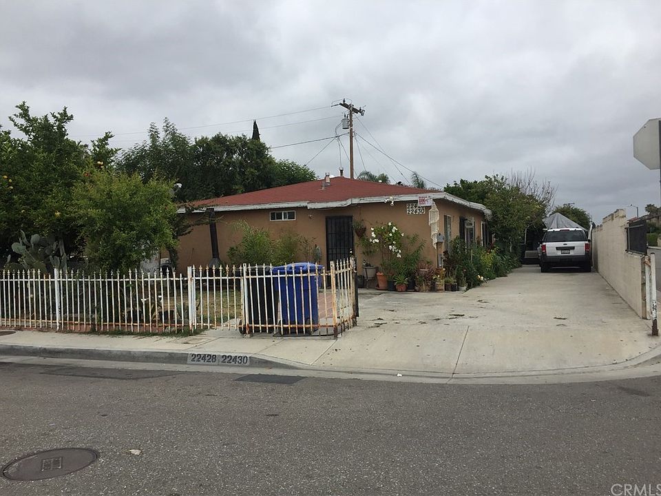 1st image of 22428 Devlin Ave