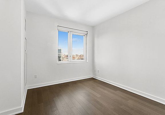 5th image of 2922 Northern Blvd APT 3103