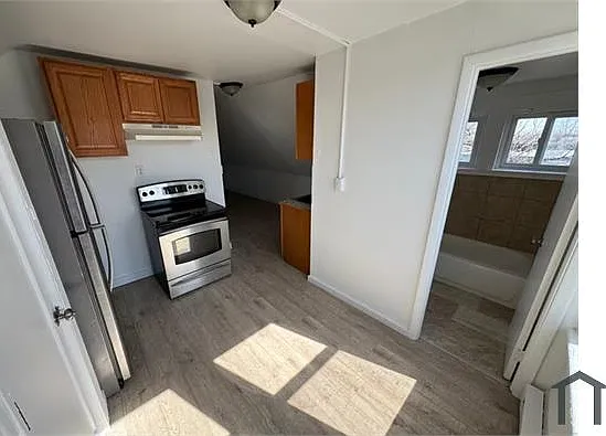10 Beatrice St #3 — Photo 12
