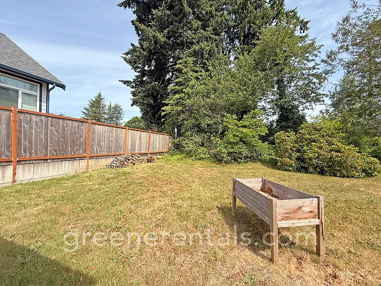 1616 10th Ave SW — Photo 23