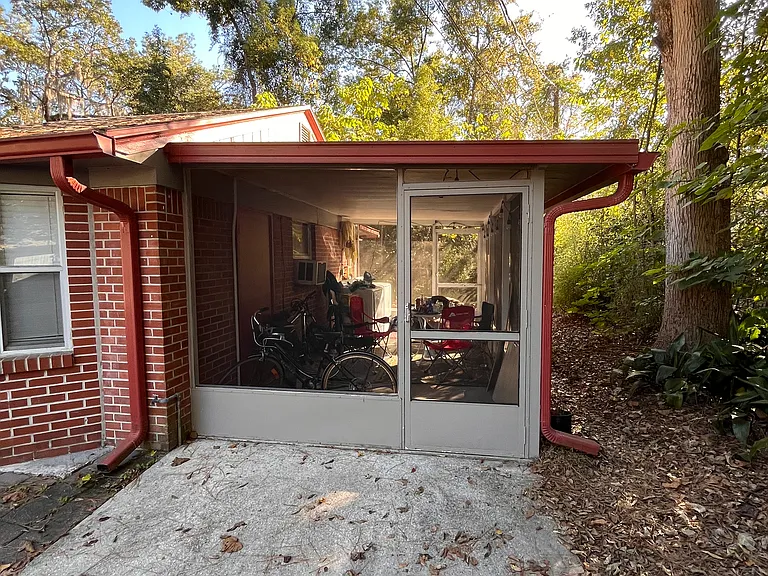 2619 NW 4th Ave — Photo 14