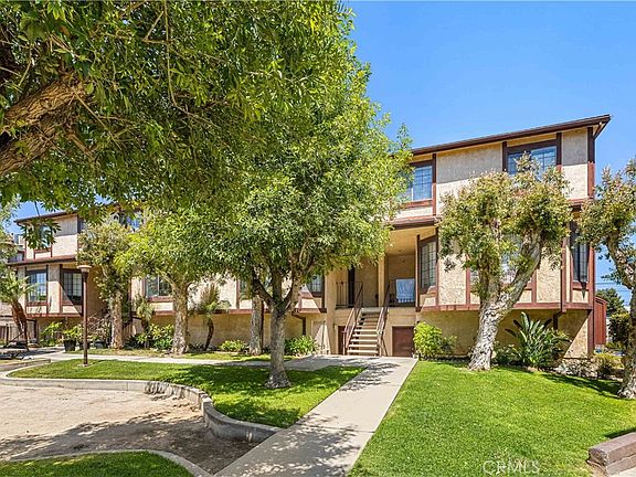 2nd image of 515 W Gardena Blvd Unit 27
