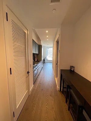 Rented by City Connections Realty | media 16