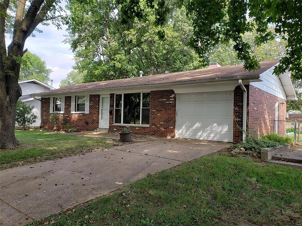 2nd image of 316 Todd Ln