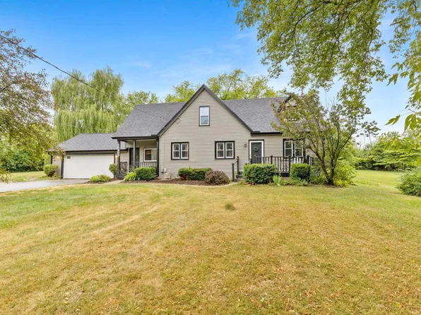10403 S Chicago ROAD, Oak Creek, WI 53154