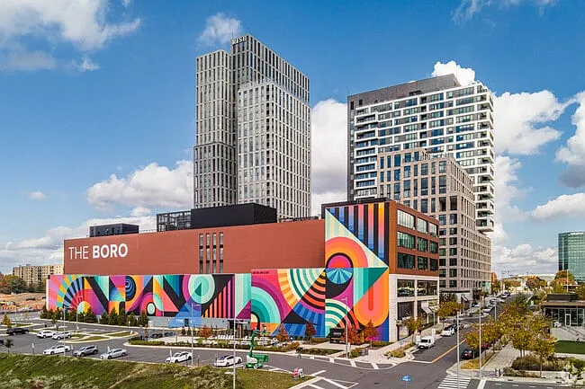 The Boro District is less than 2 miles for Shopping, Restaurants, Relaxing, and Family Entertainments.