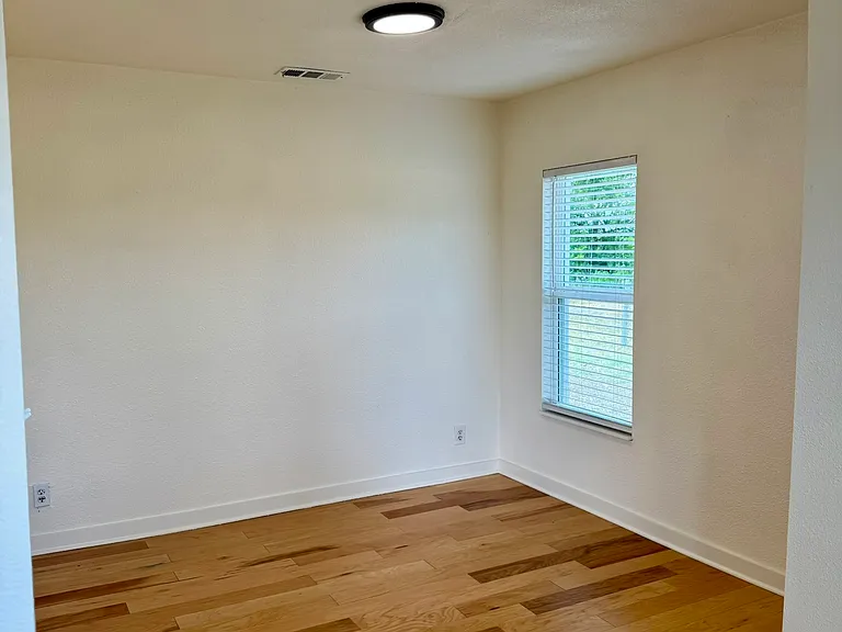 5840 N FM 51 — Photo 13