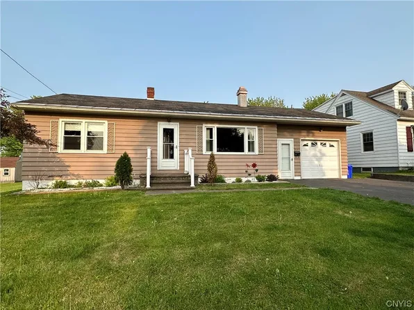 215 5th St, Yorkville, NY 13495