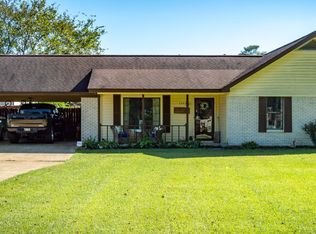 123 College St, Nettleton, MS 38858