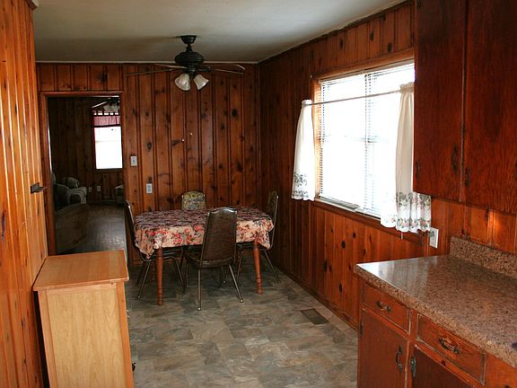 5th image of 108 Walnut Cir