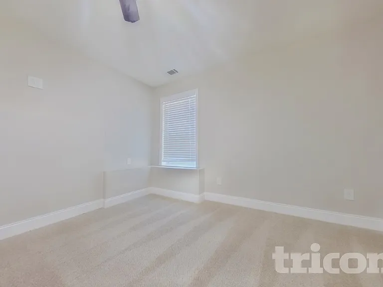 116 Arena Trl — Photo 19