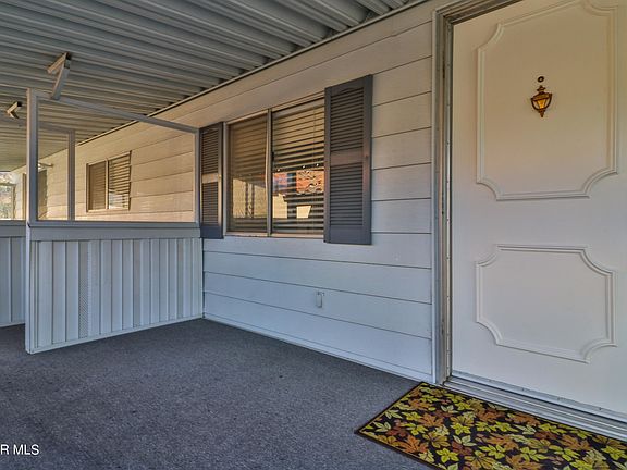 4th image of 152 Gina Ct