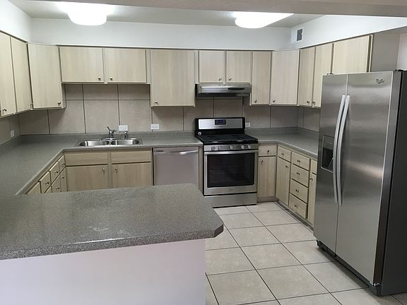 Kitchen, new appliances 