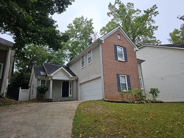152 S Fairfield Dr — Photo 2