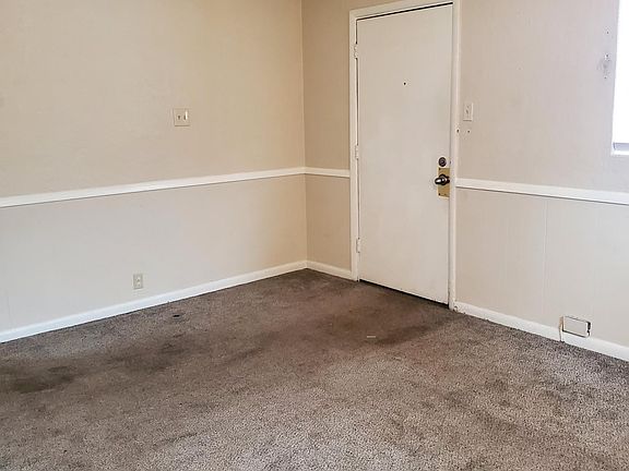 Entryway from Livingroom