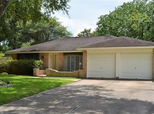 15910 Buccaneer Ln, Houston, TX 77062
