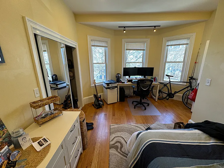 208 Holland St #3 — Photo 16