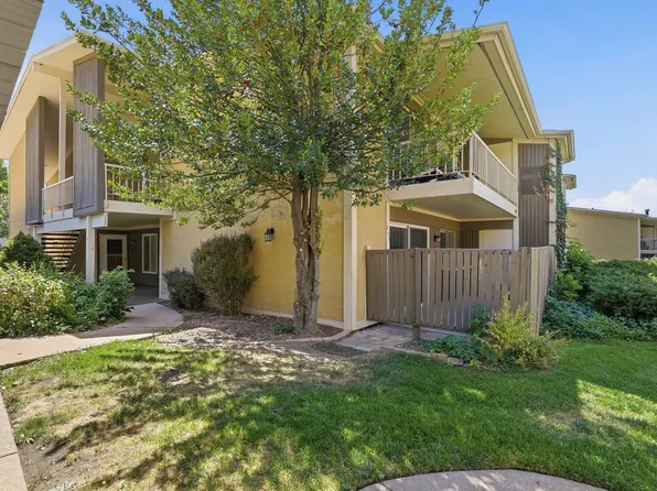 327 Peach Ln, Bountiful, UT 84010
