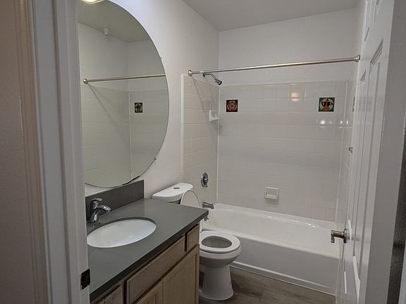 2nd image of 3291 Sawtelle Blvd #207