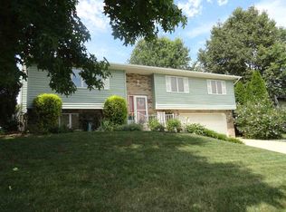 718 W Hedgewood Dr, Bloomington, IN