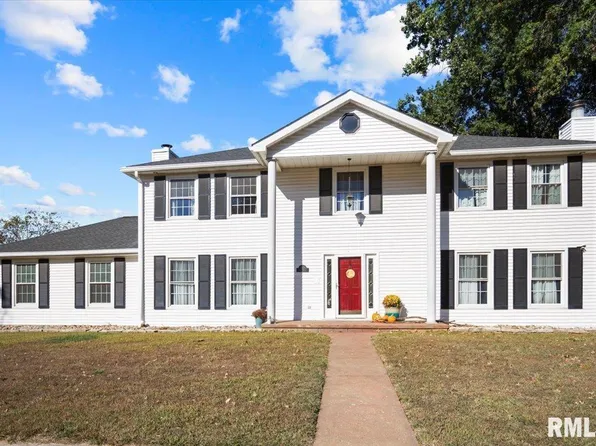 3229 W Point Dr, Springfield, IL 62704