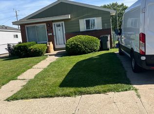 20134 Abrahm St, Clinton Township, MI 48035
