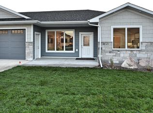 6201 Tyler Pkwy #142, Bismarck, ND 58503