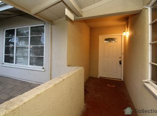 548 W Hammond Ave APT A, Fresno, CA 93728