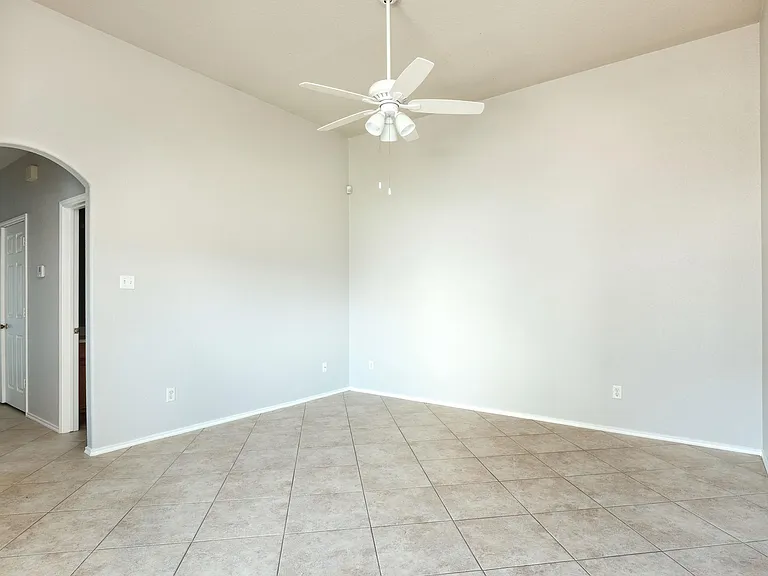 2826 Southampton Way #B — Photo 2
