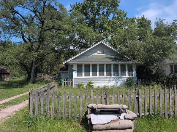 3153 S 3rd St, Niles, MI 49120