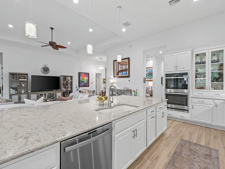 9368 Cantal Cir E — Photo 16