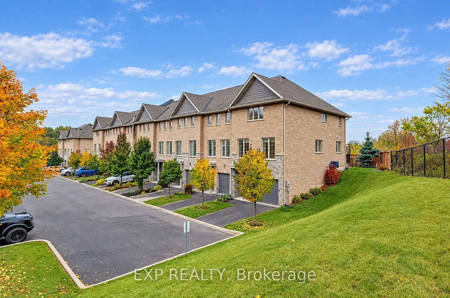 4 bed, $2,995 — Photo 1