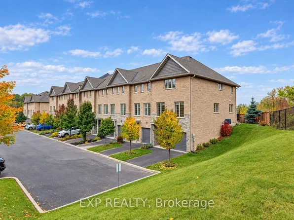 30 Balmoral St #12, Brant, ON N3L 0C8