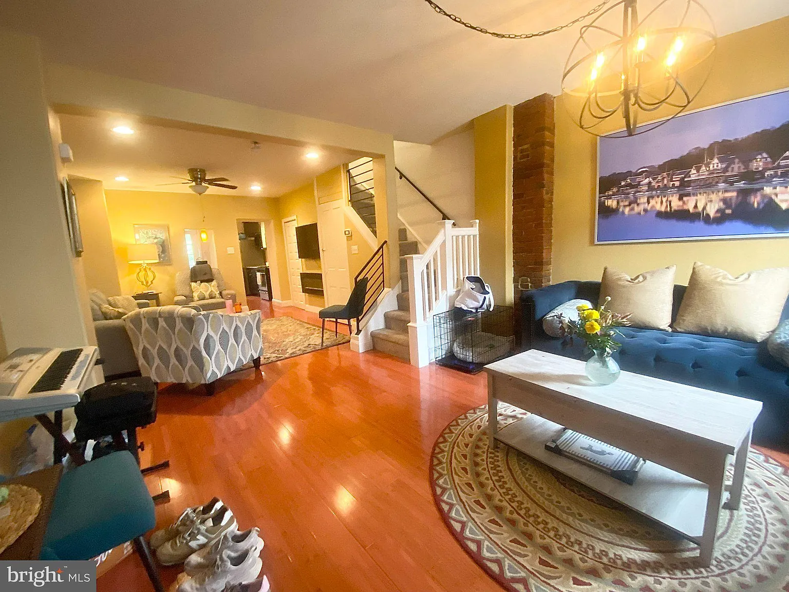 3 bed, 2.5 bath, 1760 sqft, $2,700 — Photo 2