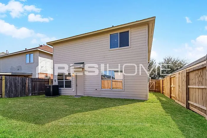17203 Hawks Landing Dr — Photo 14