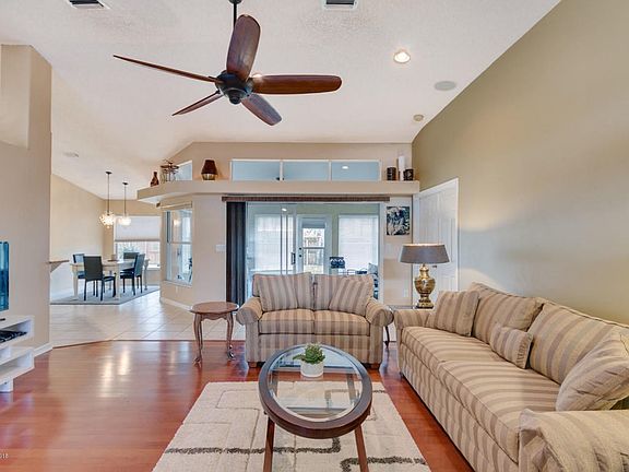 18_604SheridanWoodsDr-31_mls