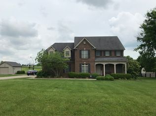 817 Lakeview Dr, Versailles, KY 40383