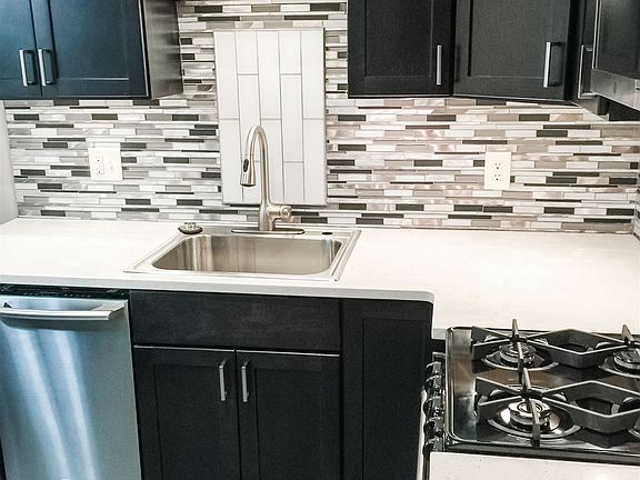 514-1 Kitchen 4