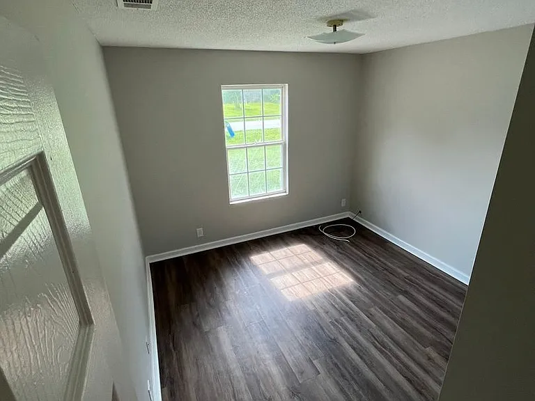 807 Ash Street Ext — Photo 7