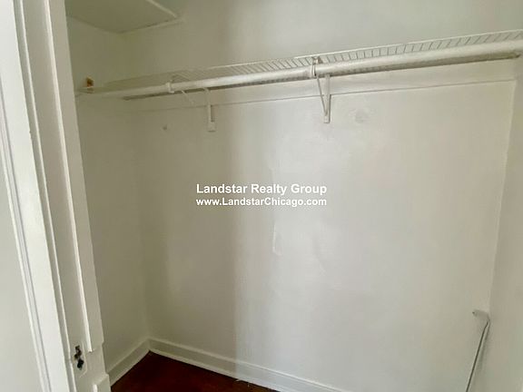 3rd image of 5063 N Glenwood Ave #1J