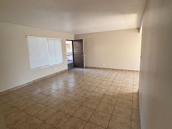 4th image of 1765 Magnolia Ave APT 4